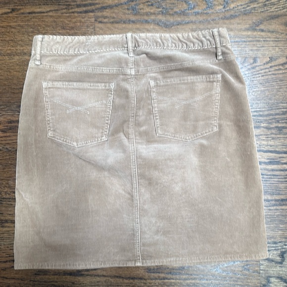 Gap Tan Corduroy Skirt Mid Length 1969 size 12 - Picture 6 of 12